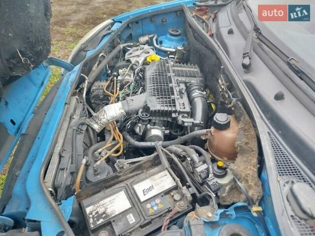 Синий Рено Кенгу, объемом двигателя 0 л и пробегом 447 тыс. км за 1500 $, фото 3 на Automoto.ua