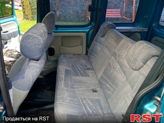Синий Рено Кенгу, объемом двигателя 1.4 л и пробегом 360 тыс. км за 3800 $, фото 4 на Automoto.ua