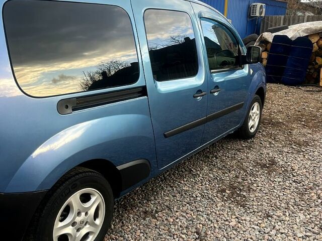 Синий Рено Кенгу, объемом двигателя 1.5 л и пробегом 290 тыс. км за 8100 $, фото 4 на Automoto.ua