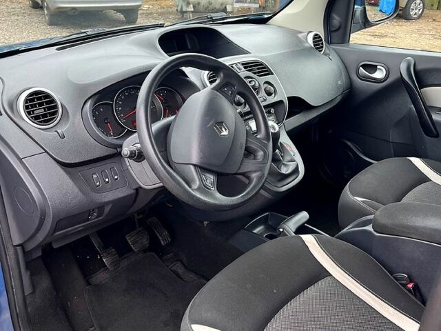 Синий Рено Кенгу, объемом двигателя 1.5 л и пробегом 205 тыс. км за 8499 $, фото 8 на Automoto.ua