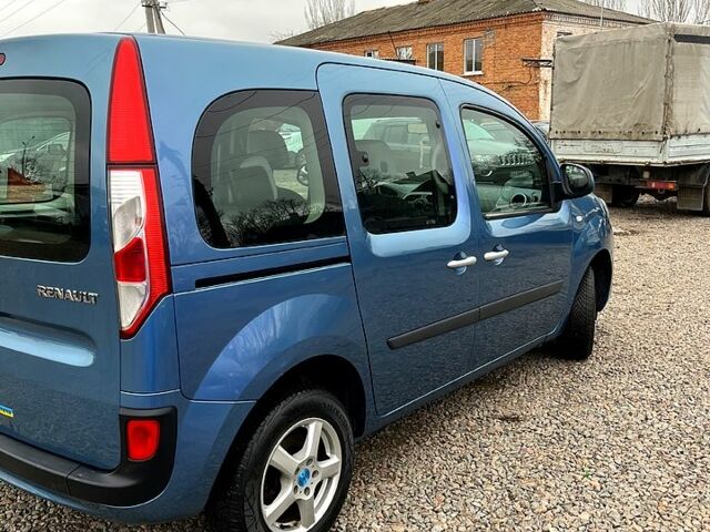 Синий Рено Кенгу, объемом двигателя 1.5 л и пробегом 205 тыс. км за 8499 $, фото 5 на Automoto.ua