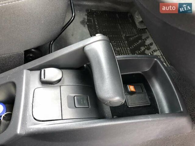 Синій Рено Кєнгу, об'ємом двигуна 0 л та пробігом 37 тис. км за 6900 $, фото 17 на Automoto.ua