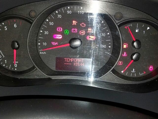 Синий Рено Кенгу, объемом двигателя 1.5 л и пробегом 247 тыс. км за 11990 $, фото 6 на Automoto.ua