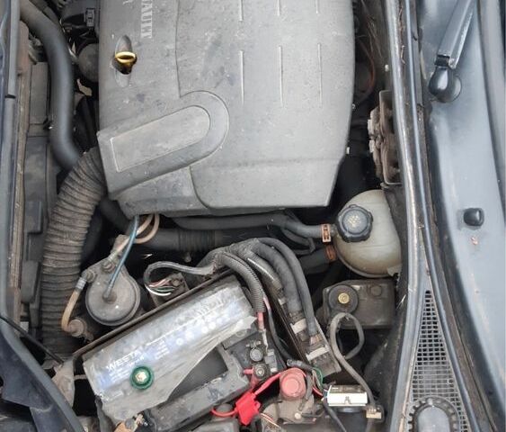 Синий Рено Кенгу, объемом двигателя 1.5 л и пробегом 320 тыс. км за 3200 $, фото 5 на Automoto.ua