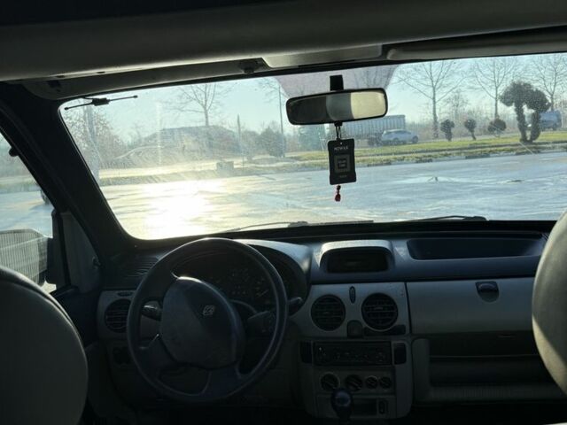 Синій Рено Кєнгу, об'ємом двигуна 1.5 л та пробігом 350 тис. км за 3150 $, фото 4 на Automoto.ua