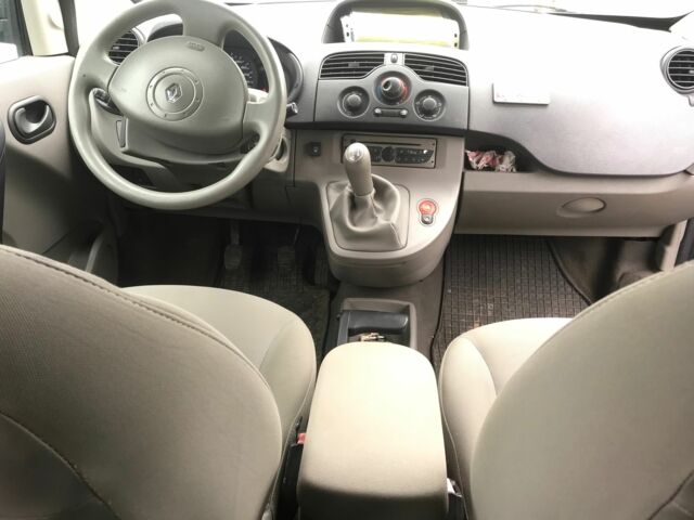 Синій Рено Кєнгу, об'ємом двигуна 1.6 л та пробігом 220 тис. км за 6700 $, фото 4 на Automoto.ua