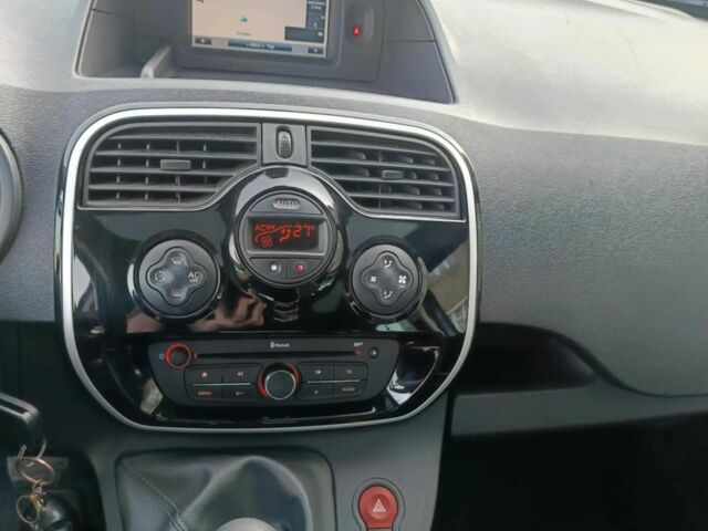 Синій Рено Кєнгу, об'ємом двигуна 1.2 л та пробігом 92 тис. км за 3700 $, фото 4 на Automoto.ua