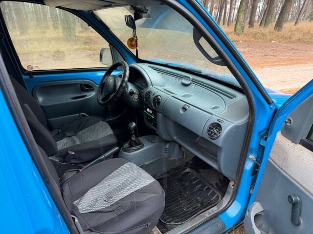 Синий Рено Кенгу, объемом двигателя 1.1 л и пробегом 195 тыс. км за 2450 $, фото 8 на Automoto.ua