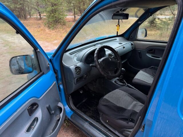 Синий Рено Кенгу, объемом двигателя 1.1 л и пробегом 195 тыс. км за 2450 $, фото 9 на Automoto.ua