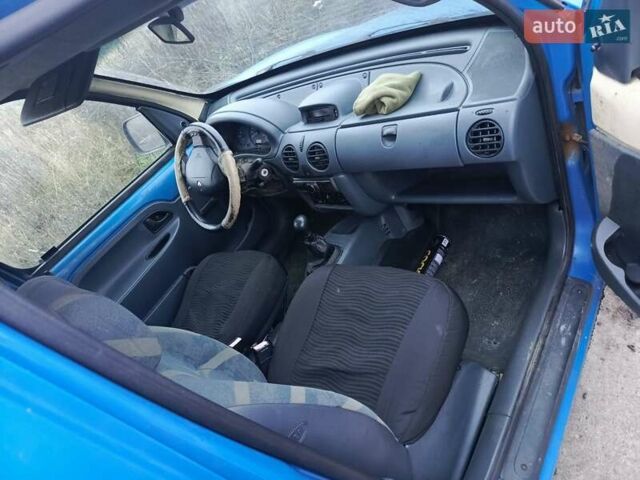 Синій Рено Кєнгу, об'ємом двигуна 1.9 л та пробігом 250 тис. км за 1600 $, фото 1 на Automoto.ua