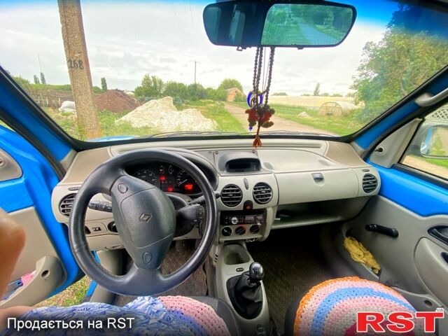 Синий Рено Кенгу, объемом двигателя 1.9 л и пробегом 220 тыс. км за 3500 $, фото 5 на Automoto.ua