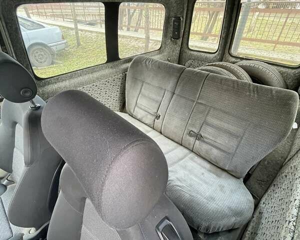 Синий Рено Кенгу, объемом двигателя 1.5 л и пробегом 330 тыс. км за 2700 $, фото 6 на Automoto.ua