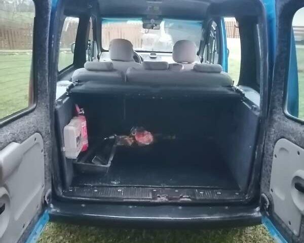 Синій Рено Кєнгу, об'ємом двигуна 1.46 л та пробігом 288 тис. км за 4200 $, фото 7 на Automoto.ua