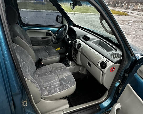 Синій Рено Кєнгу, об'ємом двигуна 1.4 л та пробігом 301 тис. км за 3800 $, фото 14 на Automoto.ua