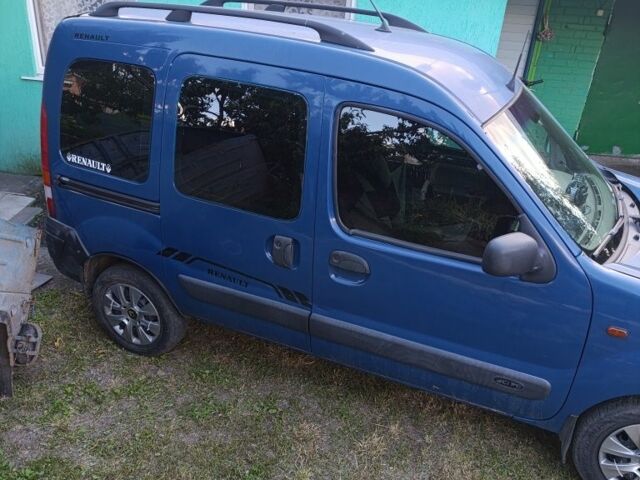 Синий Рено Кенгу, объемом двигателя 1.5 л и пробегом 300 тыс. км за 3300 $, фото 4 на Automoto.ua