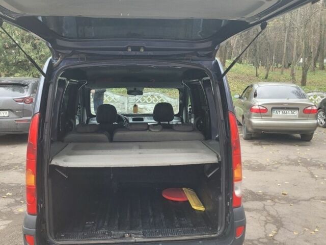 Синий Рено Кенгу, объемом двигателя 1.5 л и пробегом 325 тыс. км за 3200 $, фото 6 на Automoto.ua