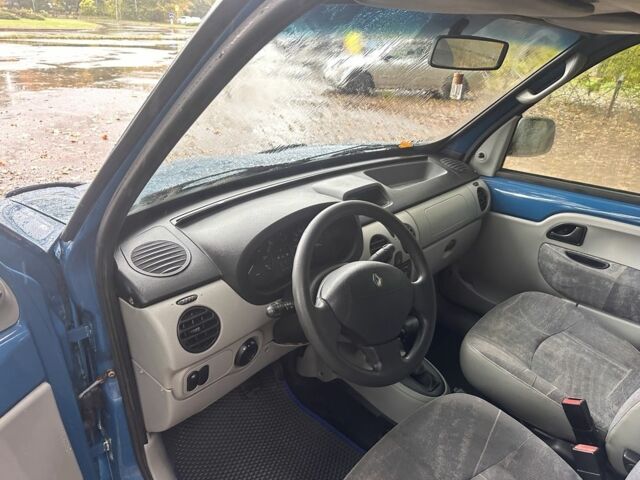 Синий Рено Кенгу, объемом двигателя 1.6 л и пробегом 200 тыс. км за 4900 $, фото 8 на Automoto.ua