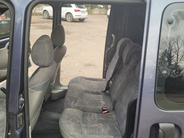 Синий Рено Кенгу, объемом двигателя 1.5 л и пробегом 325 тыс. км за 3200 $, фото 8 на Automoto.ua