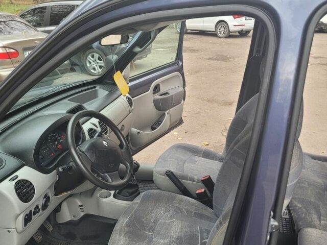 Синий Рено Кенгу, объемом двигателя 1.5 л и пробегом 325 тыс. км за 3200 $, фото 9 на Automoto.ua