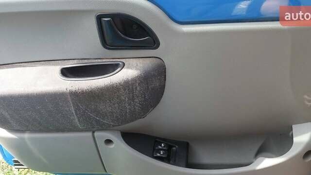 Синій Рено Кєнгу, об'ємом двигуна 1.5 л та пробігом 256 тис. км за 2900 $, фото 5 на Automoto.ua