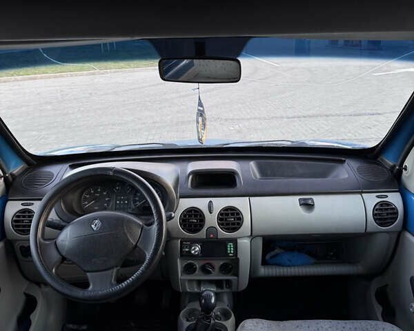 Синий Рено Кенгу, объемом двигателя 1.5 л и пробегом 275 тыс. км за 3400 $, фото 5 на Automoto.ua