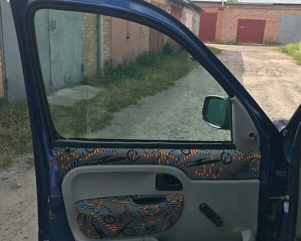 Синий Рено Кенгу, объемом двигателя 1.4 л и пробегом 95 тыс. км за 4700 $, фото 13 на Automoto.ua
