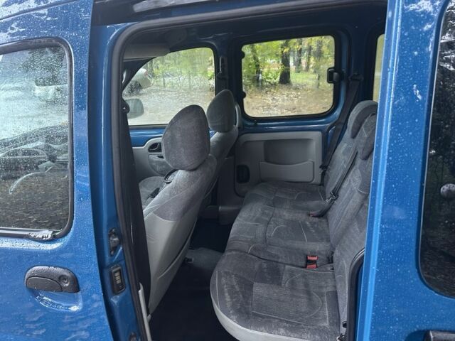 Синий Рено Кенгу, объемом двигателя 1.6 л и пробегом 200 тыс. км за 4900 $, фото 10 на Automoto.ua