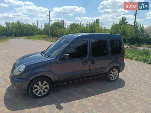 Синий Рено Кенгу, объемом двигателя 1.6 л и пробегом 217 тыс. км за 6000 $, фото 4 на Automoto.ua