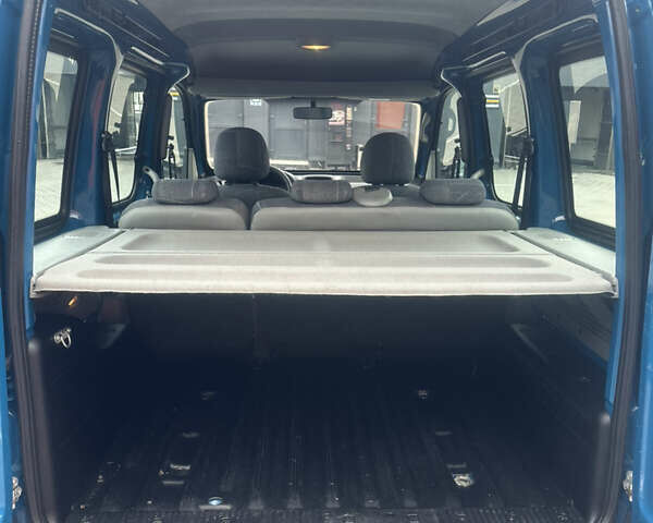 Синий Рено Кенгу, объемом двигателя 1.6 л и пробегом 144 тыс. км за 5800 $, фото 17 на Automoto.ua