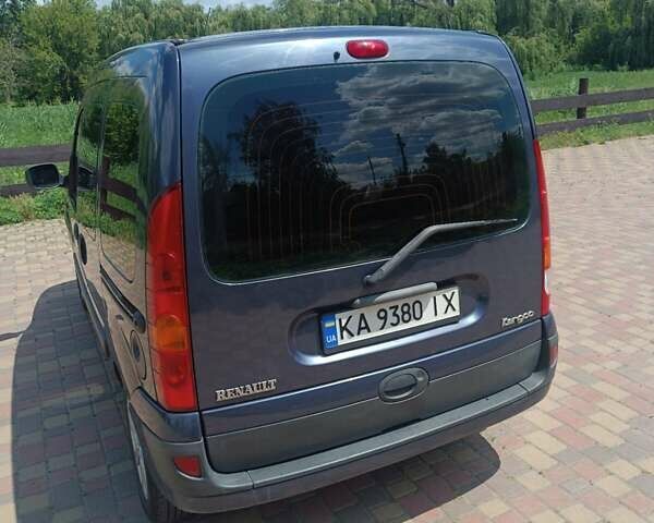 Синий Рено Кенгу, объемом двигателя 1.6 л и пробегом 217 тыс. км за 6000 $, фото 2 на Automoto.ua