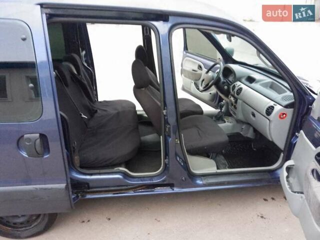 Синий Рено Кенгу, объемом двигателя 1.6 л и пробегом 328 тыс. км за 4200 $, фото 8 на Automoto.ua