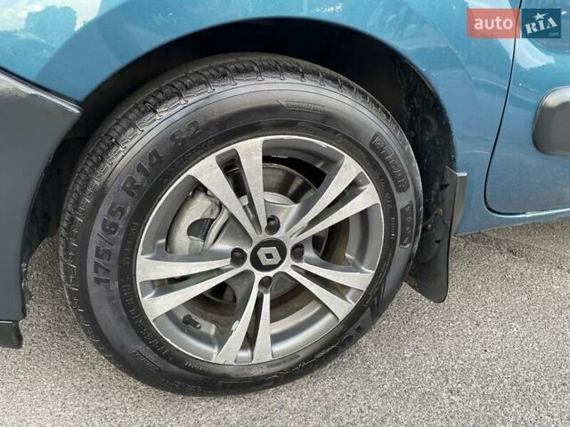 Рено Кенгу 2004 в Виннице на Automoto.ua Синий Рено Кенгу, объемом двигателя 1.4 л и пробегом 281 тыс. км за 4750 $, фото 21 на Automoto.ua