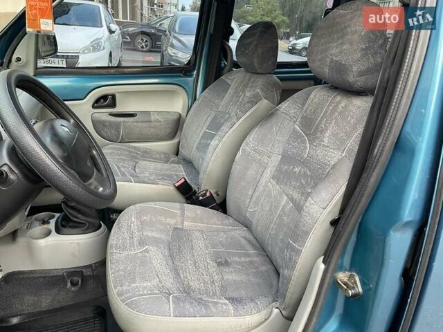Синий Рено Кенгу, объемом двигателя 1.4 л и пробегом 281 тыс. км за 4850 $, фото 27 на Automoto.ua