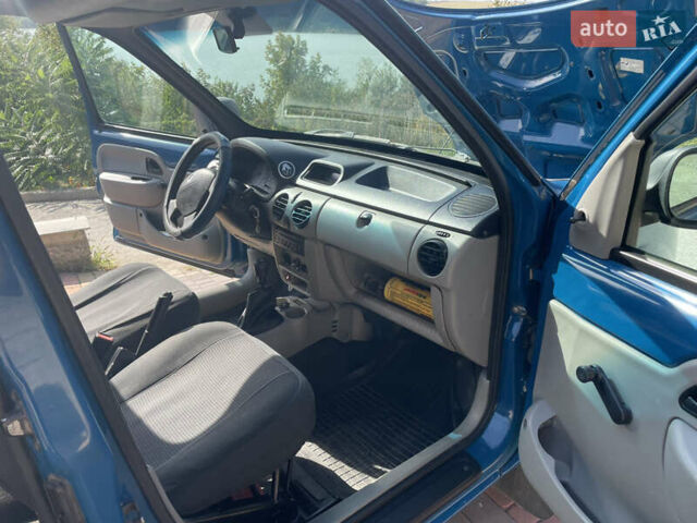 Синій Рено Кєнгу, об'ємом двигуна 1.87 л та пробігом 241 тис. км за 6500 $, фото 2 на Automoto.ua