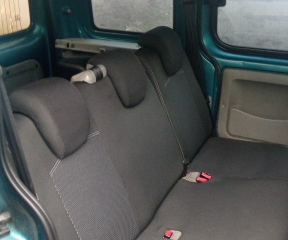 Синий Рено Кенгу, объемом двигателя 1.4 л и пробегом 630 тыс. км за 2700 $, фото 9 на Automoto.ua