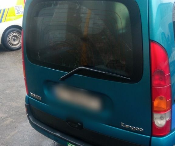 Синий Рено Кенгу, объемом двигателя 1.4 л и пробегом 630 тыс. км за 2700 $, фото 7 на Automoto.ua