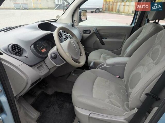 Синій Рено Кєнгу, об'ємом двигуна 1.6 л та пробігом 207 тис. км за 7400 $, фото 13 на Automoto.ua