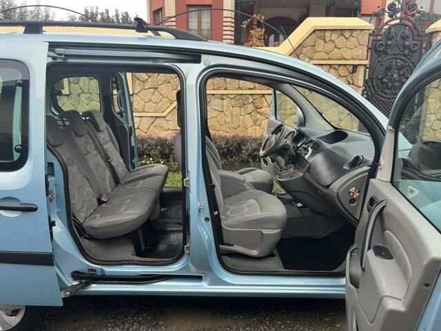 Рено Кенгу 2008 в Кельменцах на Automoto.ua Синий Рено Кенгу, объемом двигателя 1.5 л и пробегом 340 тыс. км за 6400 $, фото 3 на Automoto.ua