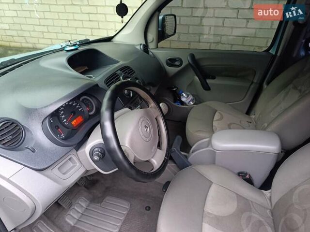 Синий Рено Кенгу, объемом двигателя 1.46 л и пробегом 320 тыс. км за 7000 $, фото 14 на Automoto.ua
