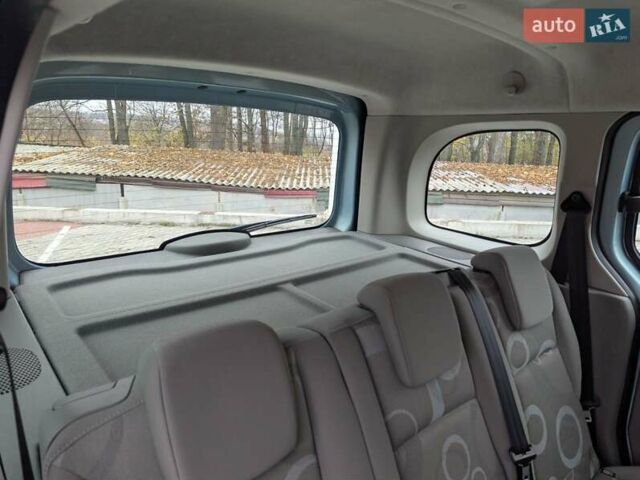 Синій Рено Кєнгу, об'ємом двигуна 1.6 л та пробігом 207 тис. км за 7400 $, фото 10 на Automoto.ua