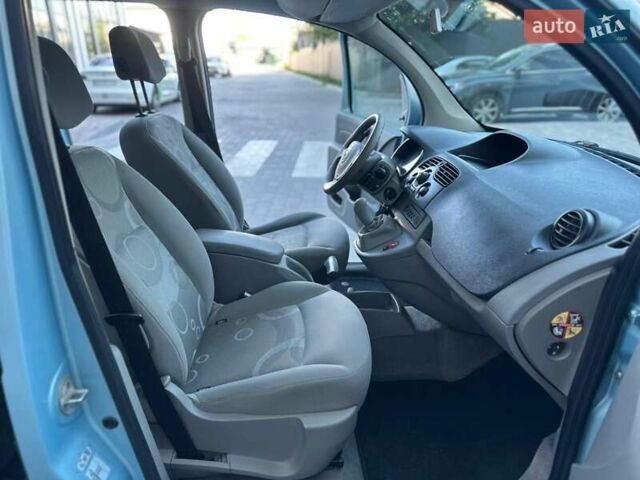 Синий Рено Кенгу, объемом двигателя 1.6 л и пробегом 207 тыс. км за 7600 $, фото 25 на Automoto.ua