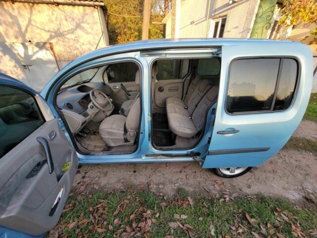 Рено Кенгу 2008 в Новоселица на Automoto.ua Синий Рено Кенгу, объемом двигателя 1.5 л и пробегом 240 тыс. км за 4500 $, фото 5 на Automoto.ua