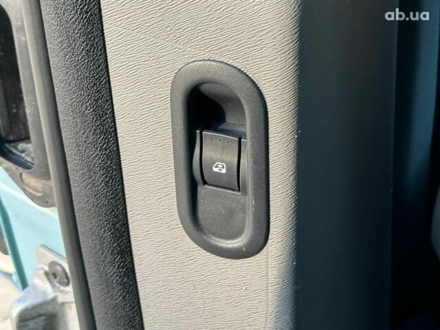 Синий Рено Кенгу, объемом двигателя 1.5 л и пробегом 235 тыс. км за 7990 $, фото 15 на Automoto.ua