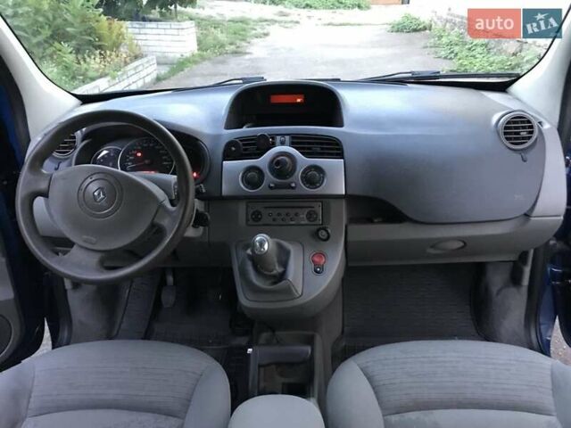 Синий Рено Кенгу, объемом двигателя 1.6 л и пробегом 286 тыс. км за 7500 $, фото 14 на Automoto.ua