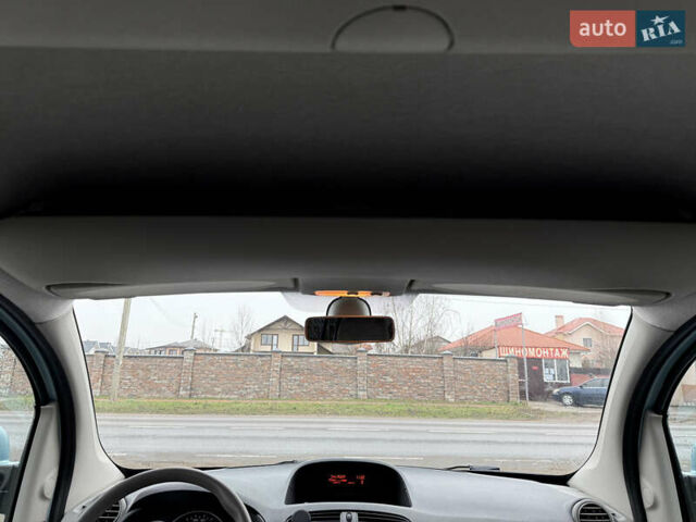 Синий Рено Кенгу, объемом двигателя 1.6 л и пробегом 124 тыс. км за 8200 $, фото 26 на Automoto.ua