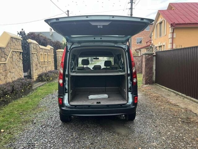 Рено Кенгу 2008 в Кельменцах на Automoto.ua Синий Рено Кенгу, объемом двигателя 1.5 л и пробегом 340 тыс. км за 6400 $, фото 2 на Automoto.ua