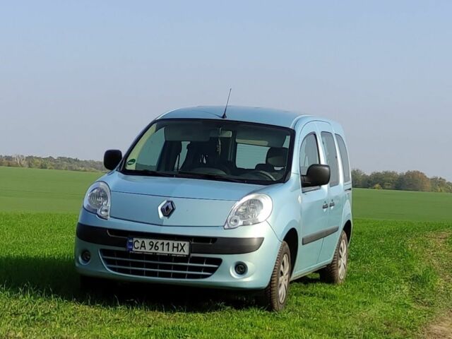 Синий Рено Кенгу, объемом двигателя 1.6 л и пробегом 202 тыс. км за 7317 $, фото 1 на Automoto.ua