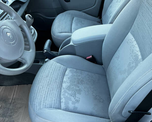 Синий Рено Кенгу, объемом двигателя 1.6 л и пробегом 187 тыс. км за 6900 $, фото 11 на Automoto.ua