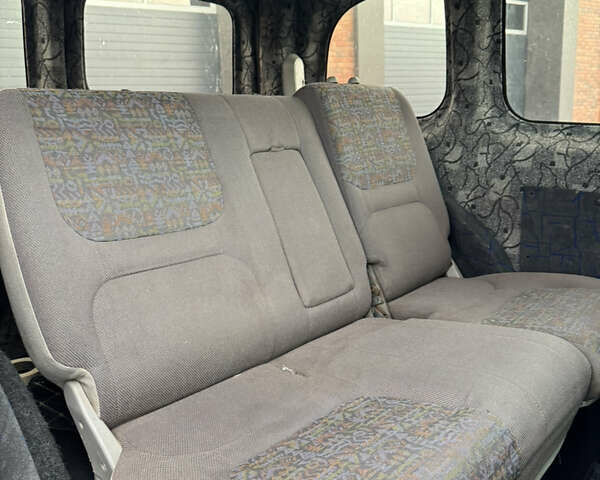 Синий Рено Кенгу, объемом двигателя 1.46 л и пробегом 306 тыс. км за 4850 $, фото 24 на Automoto.ua