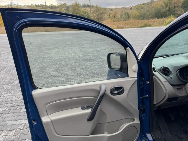 Рено Кенгу 2008 в Черновцах на Automoto.ua Синий Рено Кенгу, объемом двигателя 1.5 л и пробегом 306 тыс. км за 4750 $, фото 10 на Automoto.ua